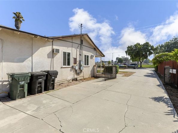 1123 S Walnut Avenue, West Covina CA 91790
