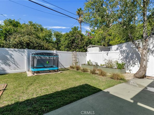 805 N Kemp, Burbank CA 91505