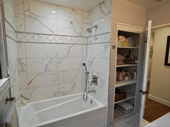 606 Uclan Drive, Burbank CA 91504