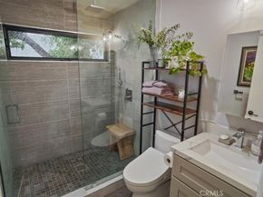 606 Uclan Drive, Burbank CA 91504