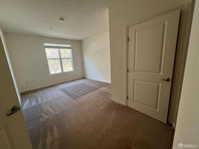 301 Crescent Court 3214, San Francisco CA 94134