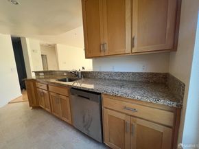 301 Crescent Court 3214, San Francisco CA 94134