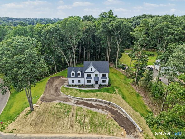 18 Timberlane Trail, Trumbull CT 06611