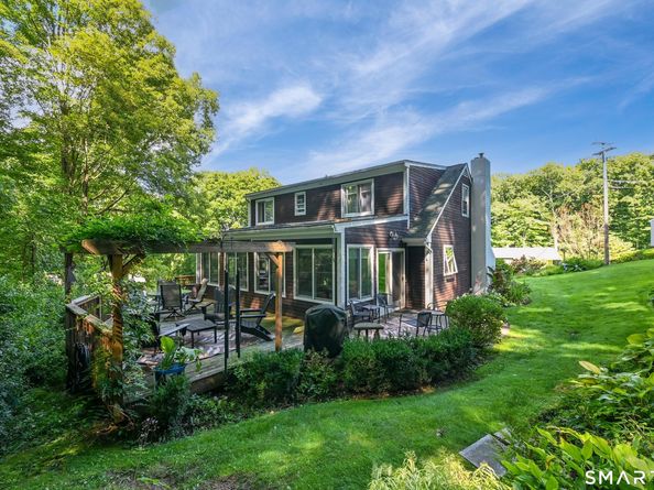 2 Ward Drive, Danbury CT 06810