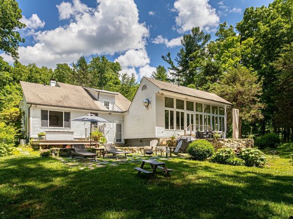 896 Westport Road, Easton CT 06612