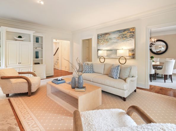 197 Park Street 197, New Canaan CT 06840