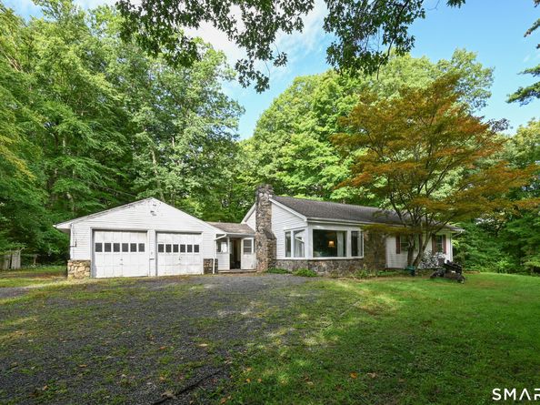 58 Wolfpits Road, Bethel CT 06801