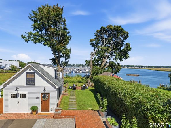 654 Selbys Pond Road, Stratford CT 06615