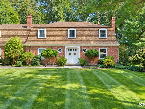 16 Alpine Road, Trumbull CT 06611