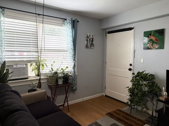373 Granfield Avenue B, Bridgeport CT 06610