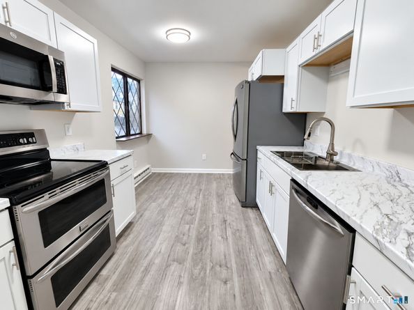 45 Columbus Place 17, Stamford CT 06907