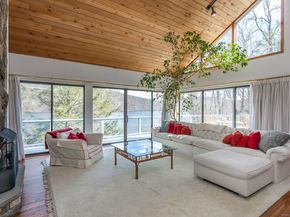 8 Ledgewood Drive, Sherman CT 06784
