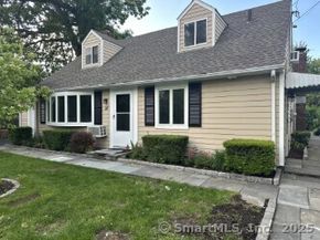 16 Neponsit Street, Stamford CT 06902