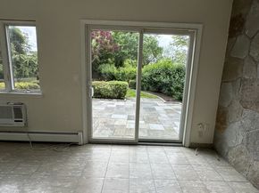 16 Neponsit Street, Stamford CT 06902