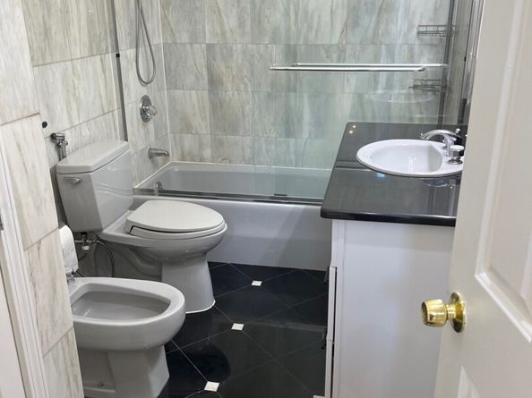 16 Neponsit Street, Stamford CT 06902