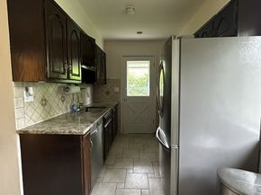 16 Neponsit Street, Stamford CT 06902