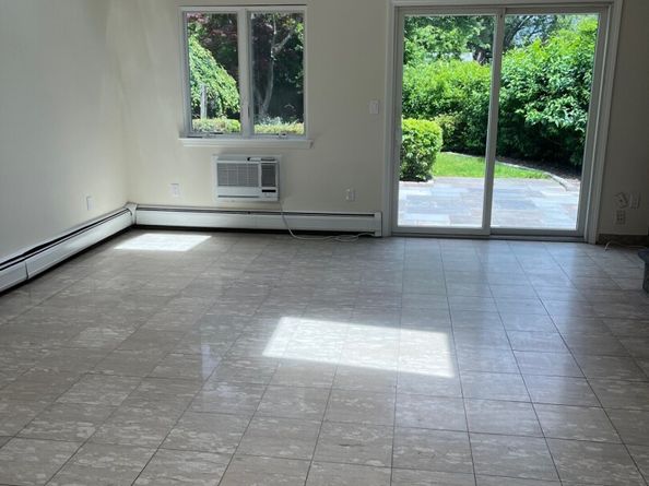 16 Neponsit Street, Stamford CT 06902