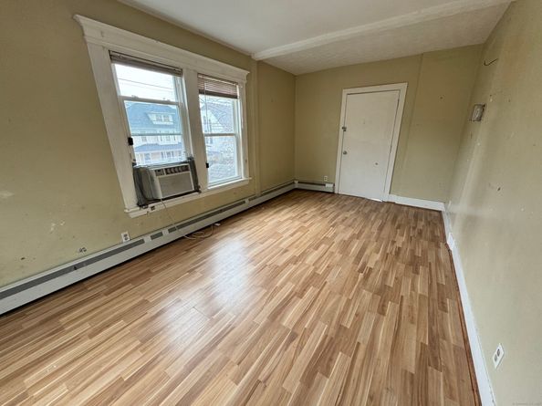 485 Laurel Avenue, Bridgeport CT 06605
