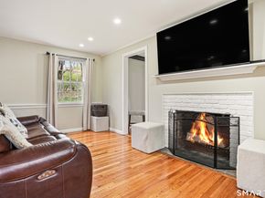 6 Winding Road, Brookfield CT 06804