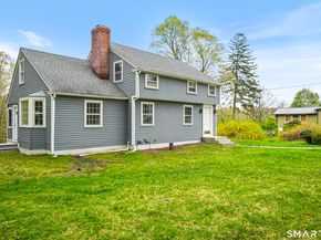 6 Winding Road, Brookfield CT 06804