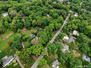 240 N Cedar Road, Fairfield CT 06824