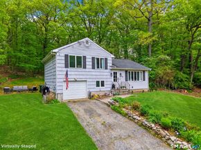 19 Eastwood Road, Norwalk CT 06851