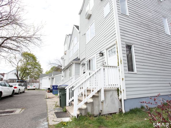 Undisclosed Address #24174384, Bridgeport CT 06610