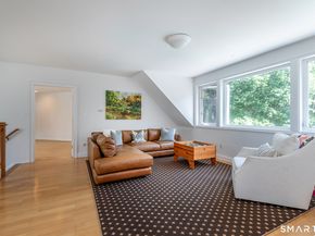 28 Drewbarrie Lane, Easton CT 06612