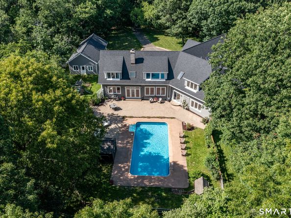 28 Drewbarrie Lane, Easton CT 06612