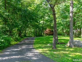 28 Drewbarrie Lane, Easton CT 06612