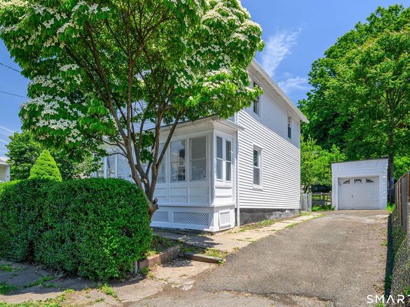 38 White Street, Bridgeport CT 06610