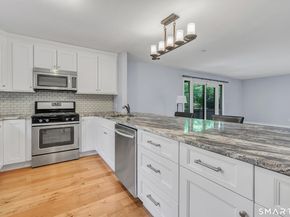 493 Pawnee Lane B, Stratford CT 06614
