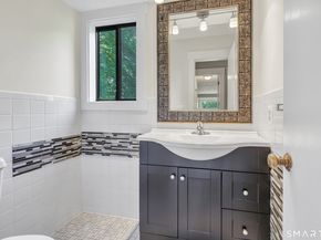493 Pawnee Lane B, Stratford CT 06614