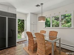 19 Crooked Trail, Norwalk CT 06853