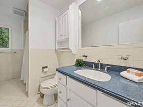 19 Crooked Trail, Norwalk CT 06853