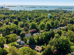 19 Crooked Trail, Norwalk CT 06853