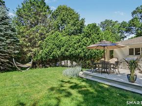 19 Crooked Trail, Norwalk CT 06853