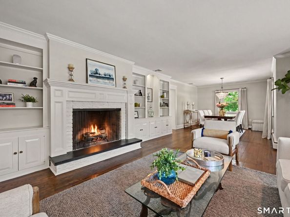 19 Crooked Trail, Norwalk CT 06853