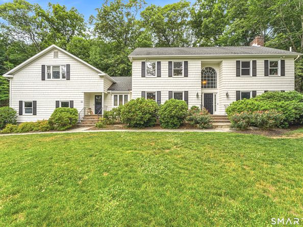 11 Hunt Lane, Weston CT 06883
