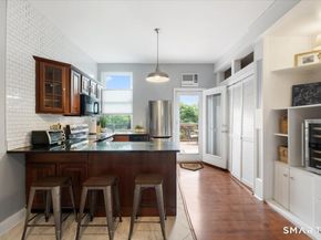 5 Hundley Court 2C, Stamford CT 06902