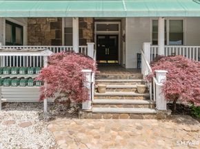 5 Hundley Court 2C, Stamford CT 06902