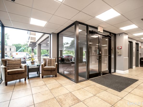 1633 Washington Boulevard 5F, Stamford CT 06902