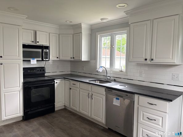 214 Iranistan Avenue, Bridgeport CT 06604