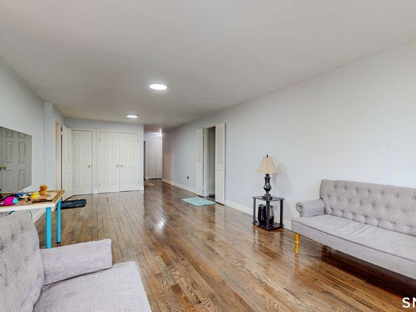 1 Strawberry Hill Court 1H, Stamford CT 06902