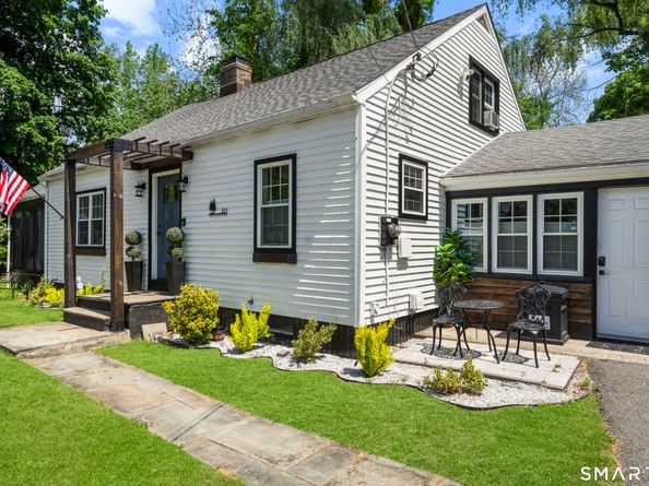211 Whisconier Road, Brookfield CT 06804