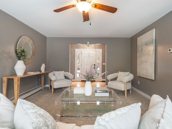 39 Tannery Lane S, Weston CT 06883