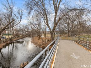 1633 Washington Boulevard APT 3D, Stamford CT 06902