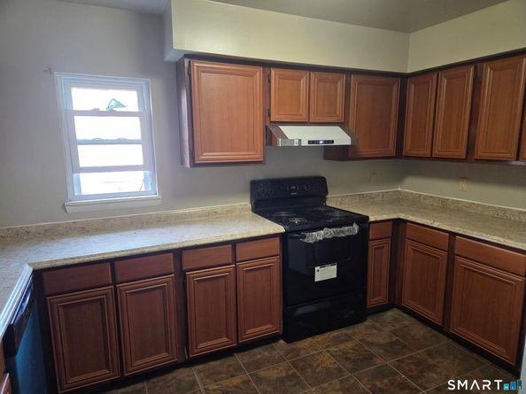 37 Greenwich Avenue APT 112, Stamford CT 06902