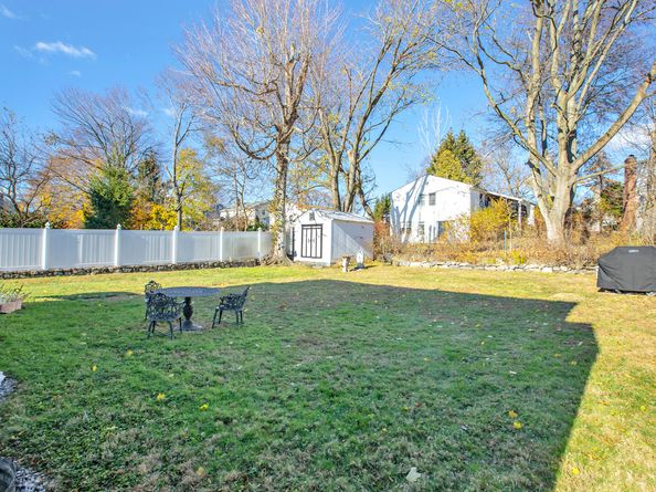 28 Aquila Road, Stamford CT 06902