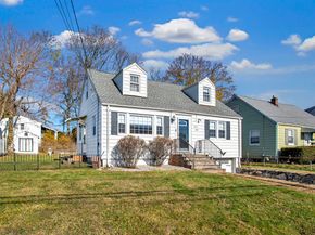 28 Aquila Road, Stamford CT 06902